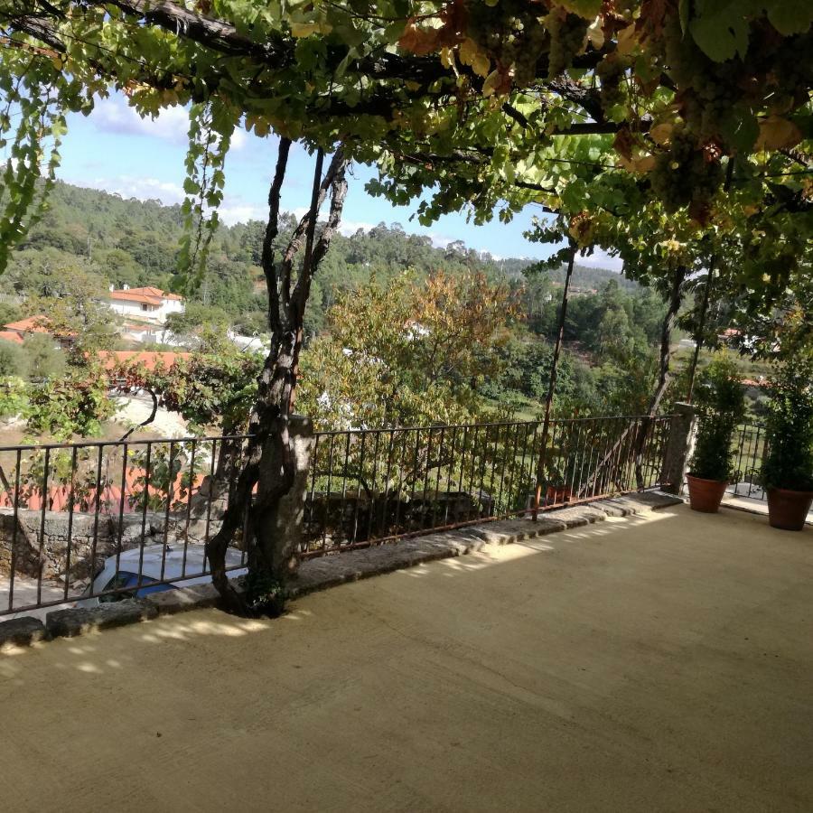 Casa Na Quinta De Valinhas Apartment Vitorino dos Piães Екстериор снимка