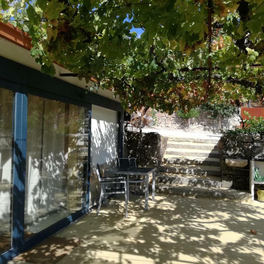 Casa Na Quinta De Valinhas Apartment Vitorino dos Piães Екстериор снимка